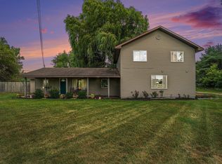 4832 N Dickenson Rd, Coleman, MI 48618