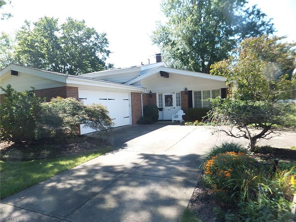 1st image of 3664 Fairlawn Dr