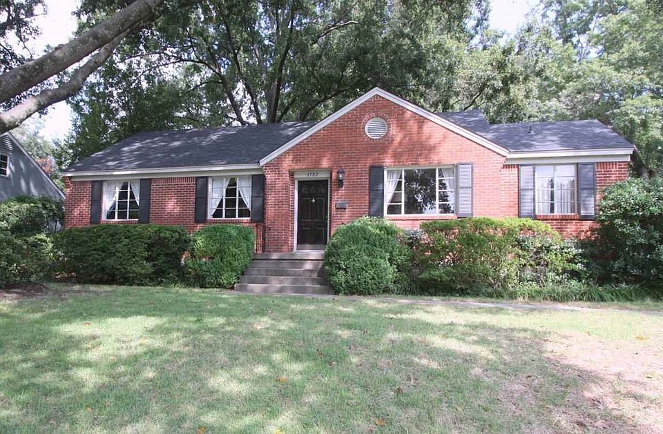 1st image of 3782 Montclair Dr