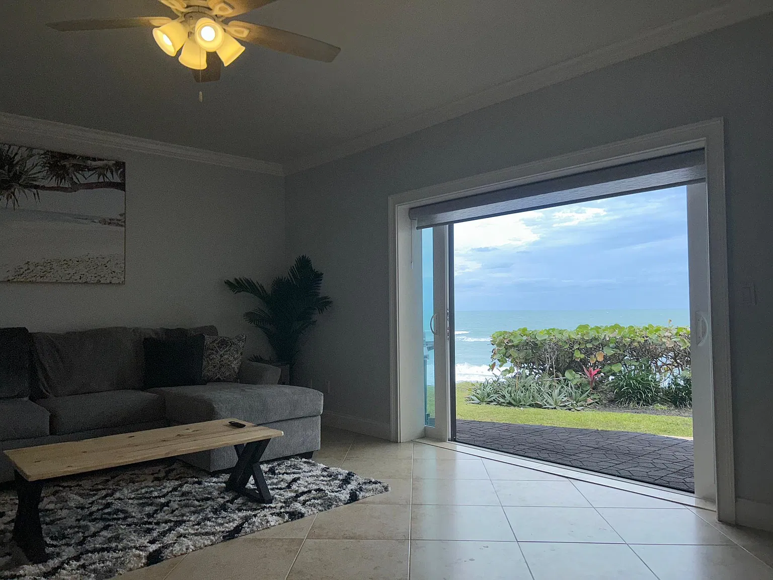 2 bed, 2.5 bath, 1600 sqft, $5,500 — Photo 3