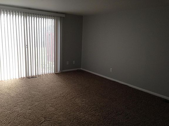 3rd image of 1414 Hazel St APT 2