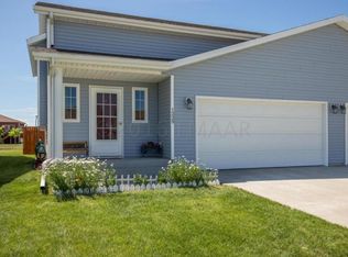1229 37th Ave S, Moorhead, MN 56560