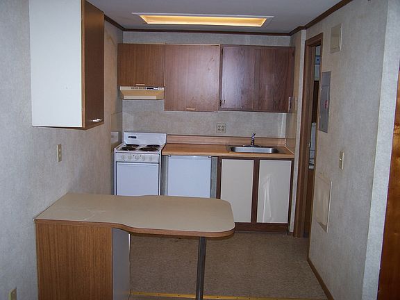 3rd image of 8107E Glen Hollow Dr