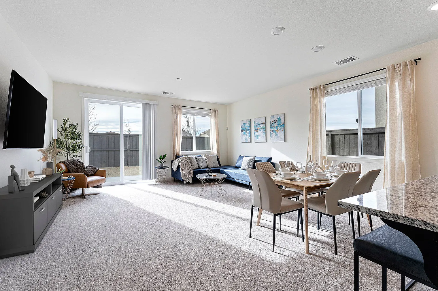 4 bed, 3.0 bath, 1872 sqft, $9,655 — Photo 3