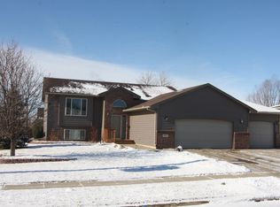 501 N Whitni Ave, Sioux Falls, SD 57107
