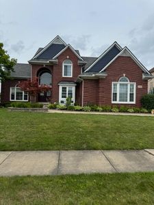 45588 S Lake Dr, Novi, MI, 48377