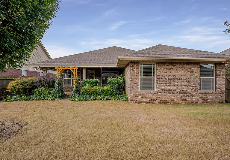 323 Harbor Glen Dr SW — Photo 29