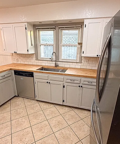 625 Catalina Pl — Photo 4