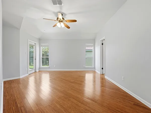 2804 Berry Trce — Photo 8