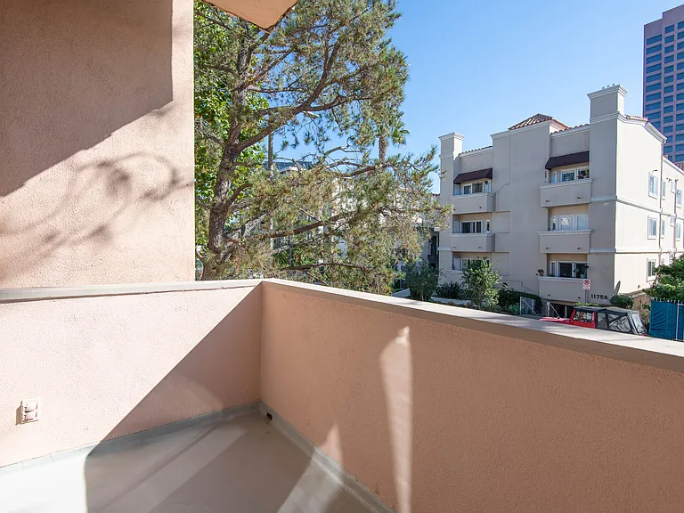 11757 Kiowa Ave #1 — Photo 5