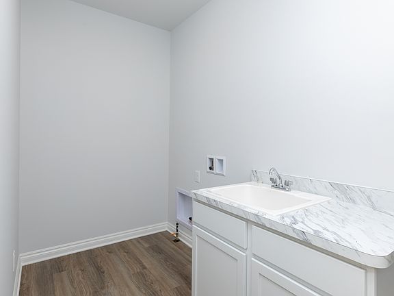 3rd image of 988 Preserve Ln #8NIYLO