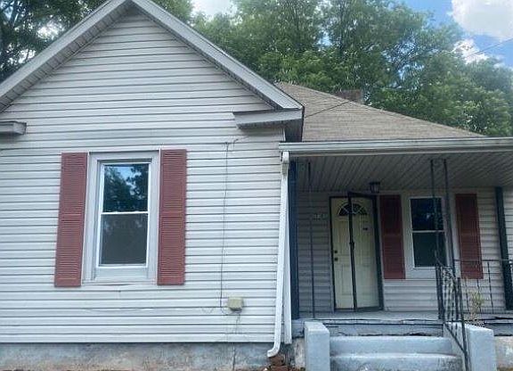 3rd image of 710 S Chestnut St