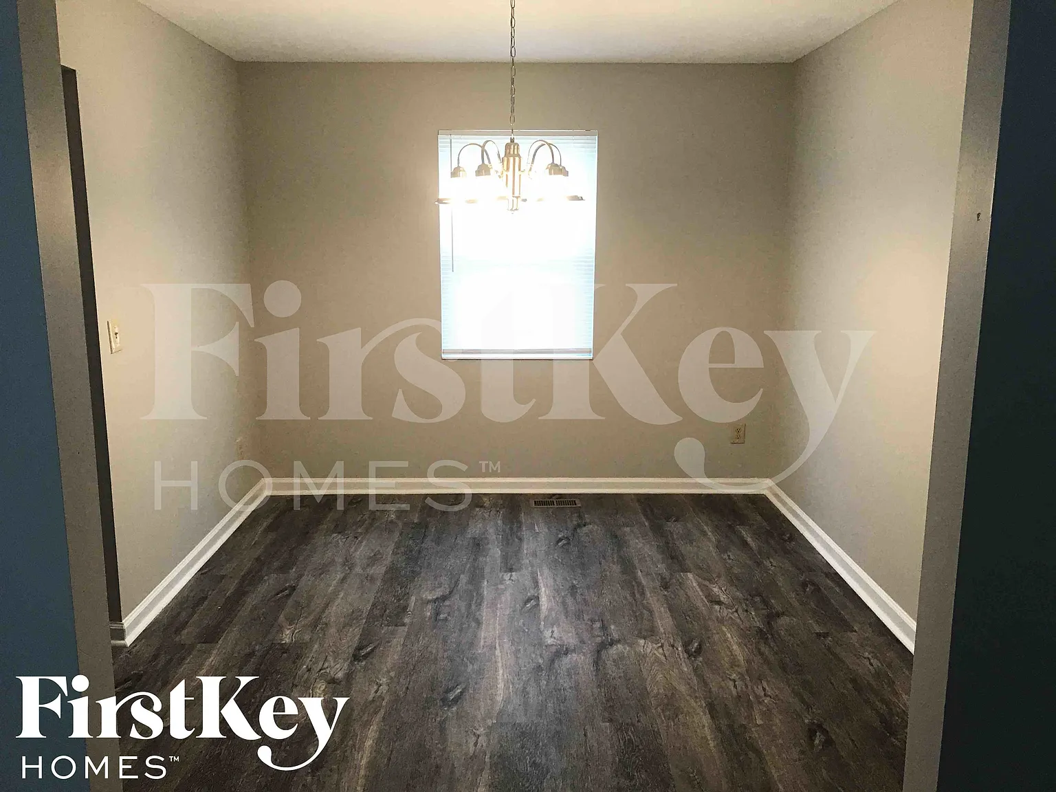 4 bed, 2.5 bath, 2086 sqft, $3,245 — Photo 4