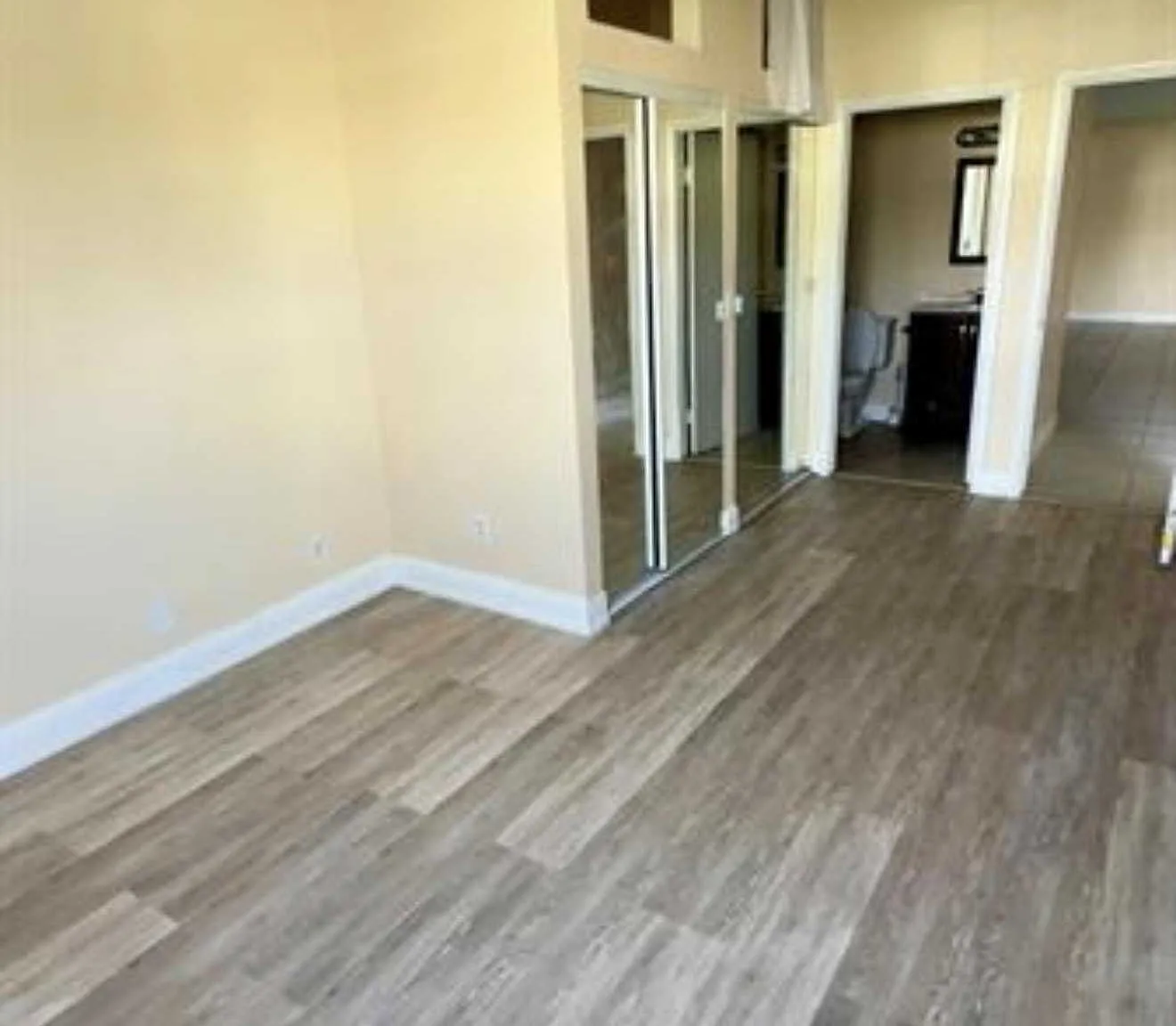 3 bed, $3,200 — Photo 1