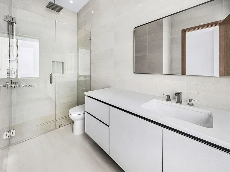 246 NE 6th Ave #PENTHOUSE — Photo 24