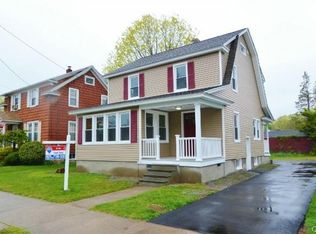 90 Overland Ave, Bridgeport, CT 06606