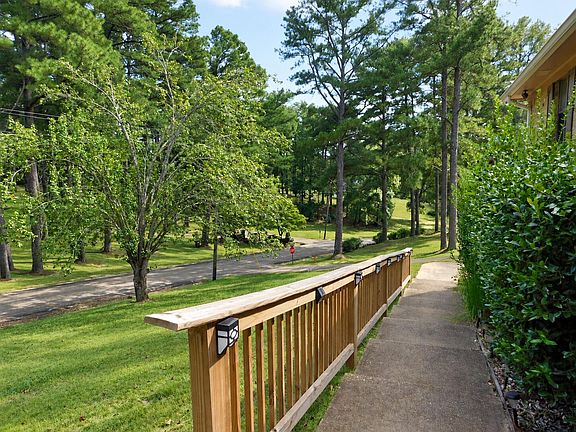 3rd image of 700 Crestwood Dr