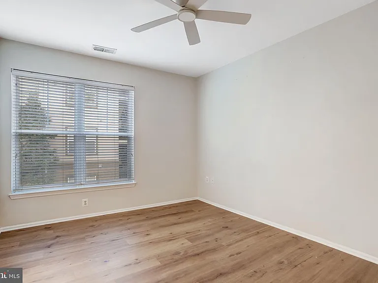 11800 Old Georgetown Rd #1207 — Photo 26