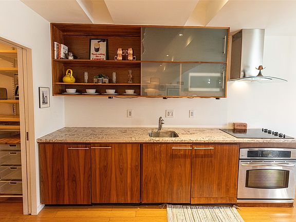 4th image of 3033 San Jacinto St APT 322