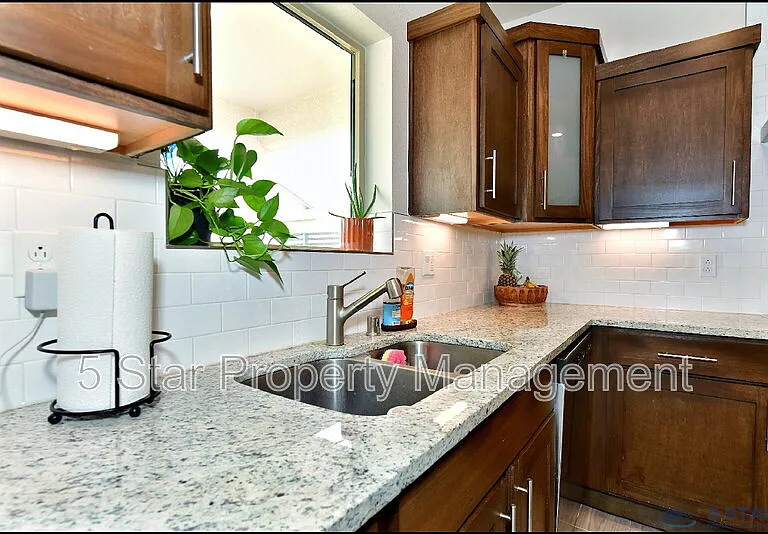 15237 Ambition Ave — Photo 18