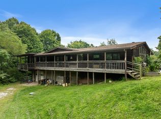 135 Snowy Lane, Moundsville, WV 26041