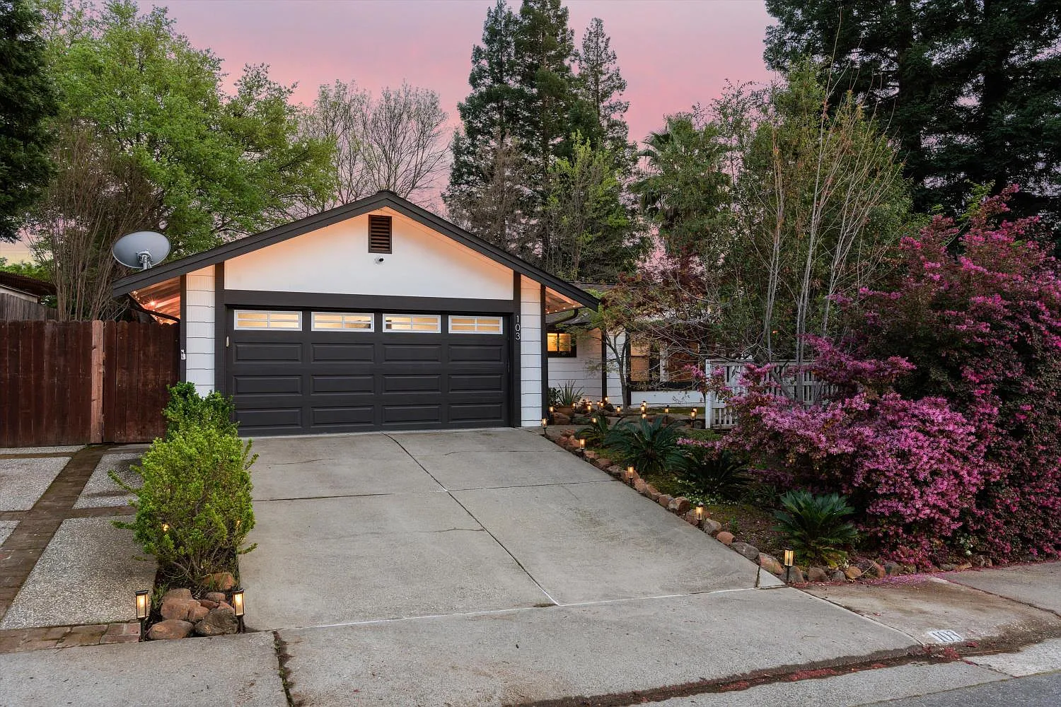 103 Econome Ct photo 1