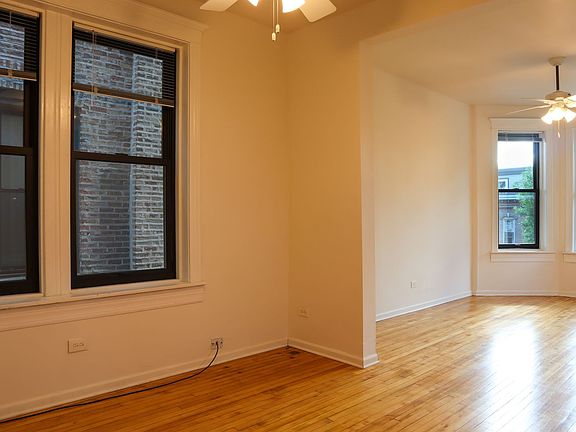 5th image of 905 S Claremont Ave APT 1F