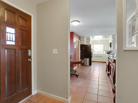 4th image of 1345 W Cherry Ave