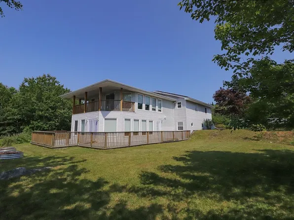80 Stoney Beach Rd, Whites Lake, NS B3T 1V9