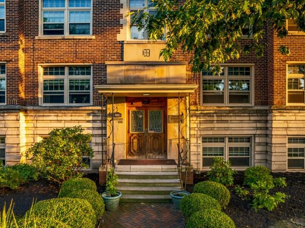 218 Twin Oaks Rd #202-2