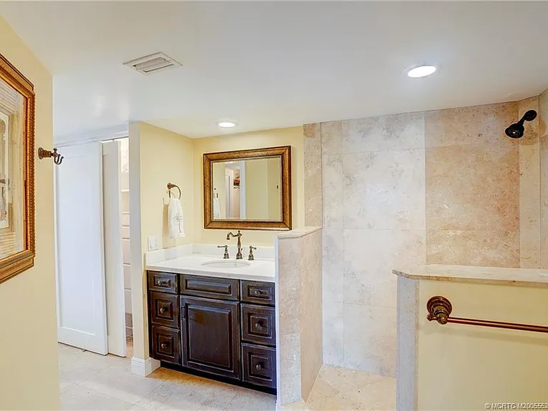 40 NE Plantation Rd #110 — Photo 11