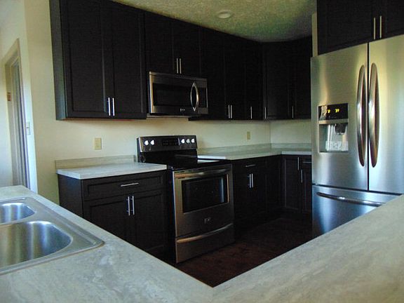 4th image of 4535 Garden Ave