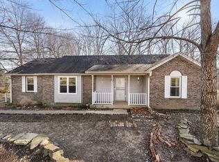 1100 Willowbank Dr, Ashland City, TN 37015