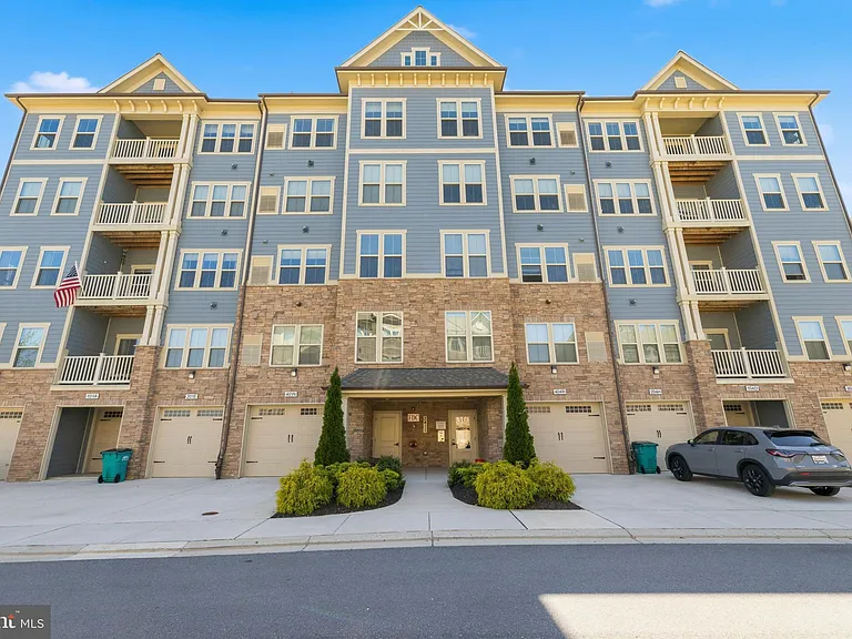 3411 Angelica Way #401 — Photo 2