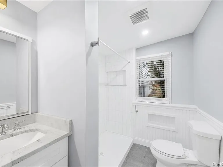 39 Helena Ave #1 — Photo 14