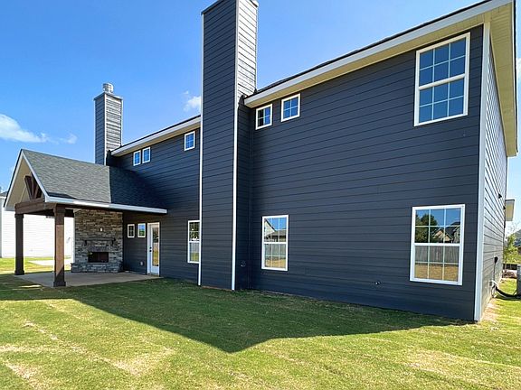 3rd image of 425 Cambrian Dr