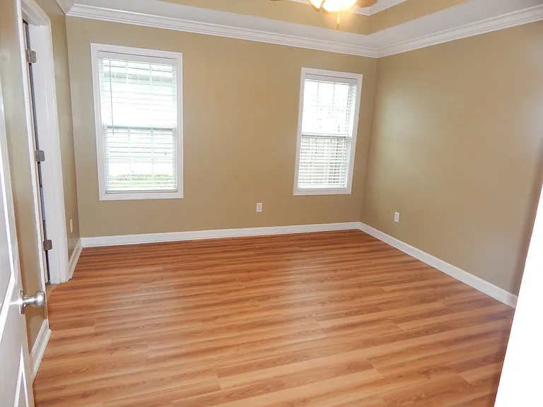 476 Bryson Cir — Photo 7