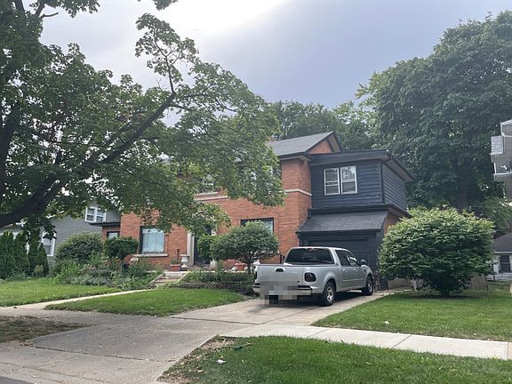 2nd image of 20 N Elmwood Ave