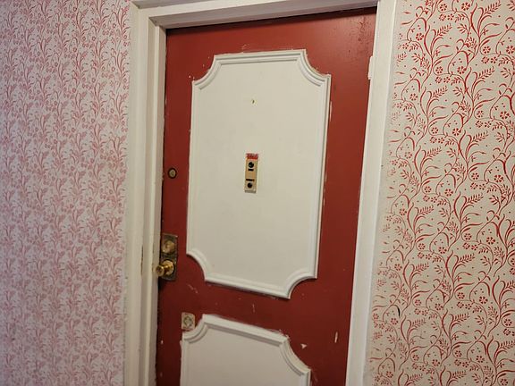 3rd image of 2501 NW 41 Avenue #407