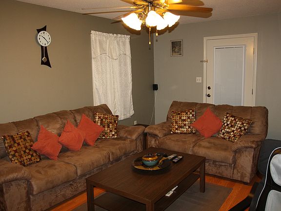 3rd image of 113 Woodshire Dr