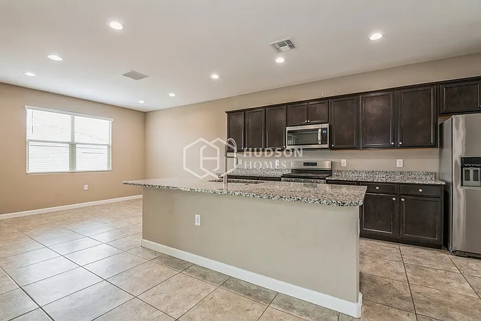 30151 W Clarendon Ave — Photo 9