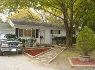 1044 Howells Rd, Bay Shore, NY 11706