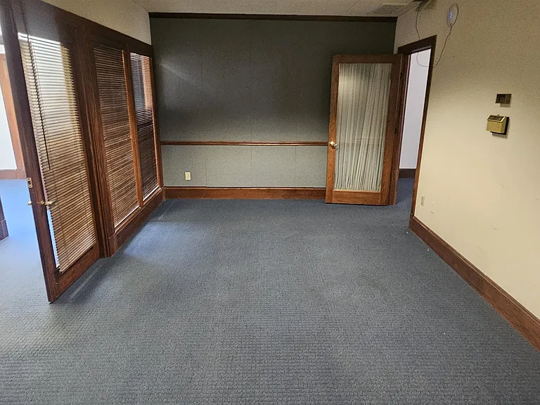 502 Oak St — Photo 4