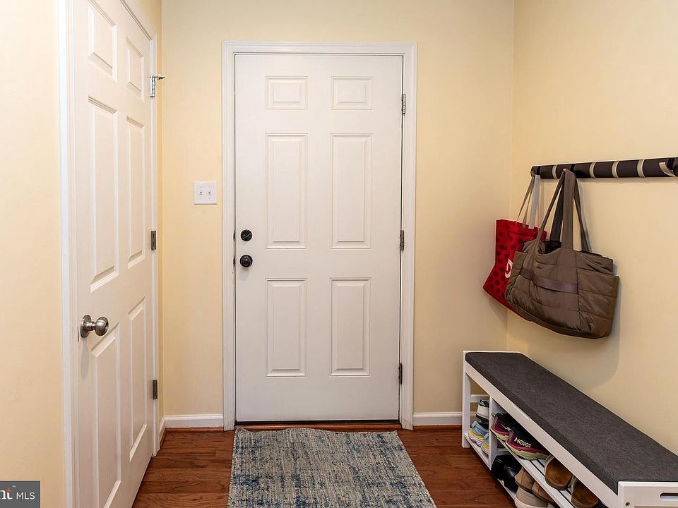 8 Shoemaker Dr, Swedesboro, NJ 08085 | Zillow