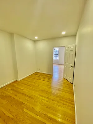 Rented by Douglas Elliman | media 22