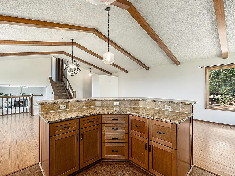 930 Point Of The Pines Dr — Photo 7