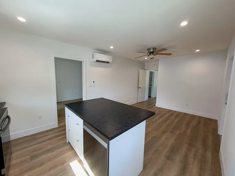 3603 Charles Ave — Photo 42