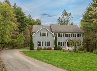 5 Hubbard Ln, Bolton, MA 01740