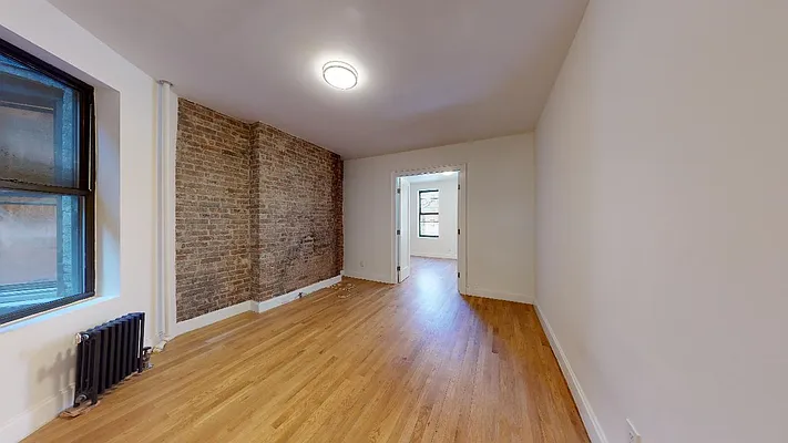 Rented by Bond New York | media 22