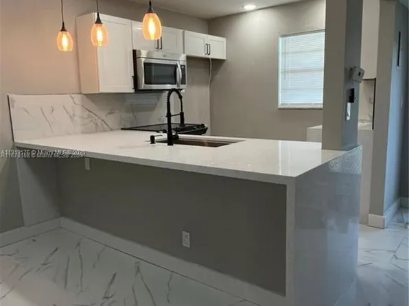 5102 NW 36th St APT 605, Fort Lauderdale, FL 33319